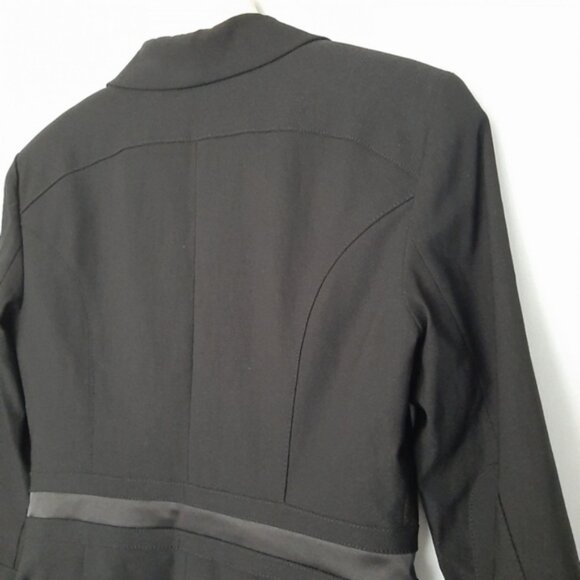 BEBE Cropped Satin Detail 3/4 Sleeve Blazer Jacket Button Front Black Sz 8 - Picture 11 of 15